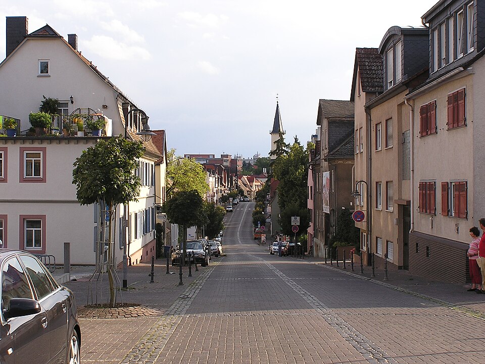 Stadtbild Friedrichsdorf, Hessen – Umzugsfirmen und Umzugsservice in der Region