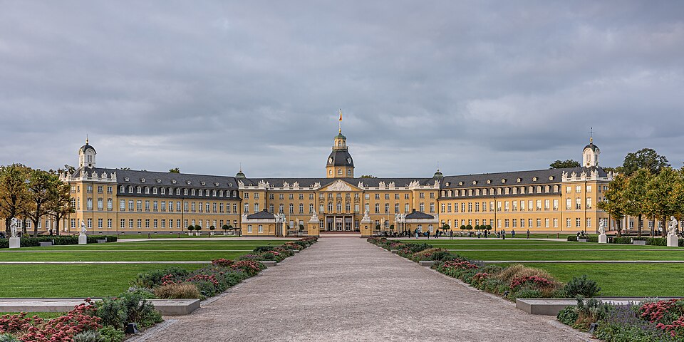 Stadtansicht von Karlsruhe in Baden-Württemberg – Umzugsunternehmen und Umzugsfirmen vor Ort finden