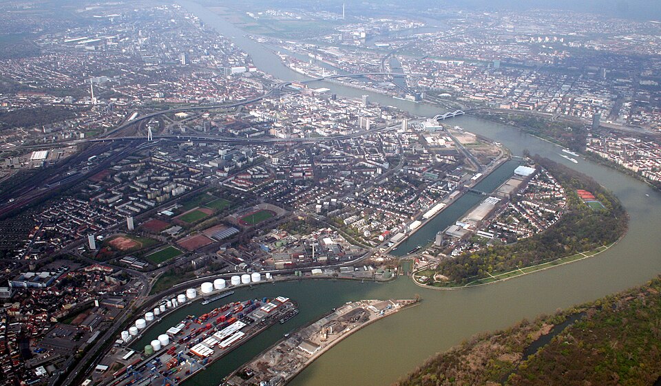 Stadtansicht von Ludwigshafen am Rhein in Rheinland-Pfalz – Umzugsunternehmen und Umzugsfirmen vor Ort finden